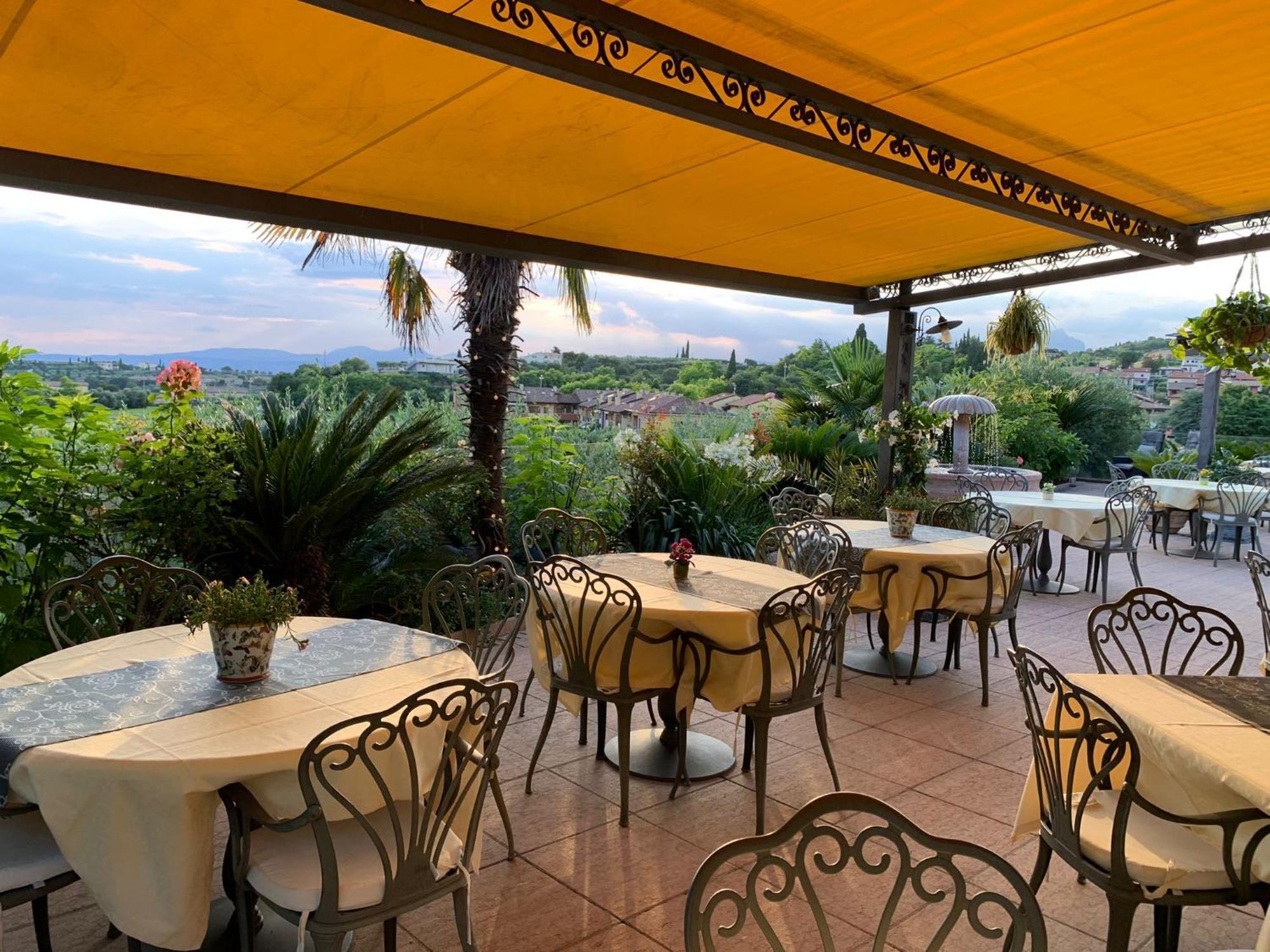 Hotel La Dolce Vita Cavaion Veronese Ngoại thất bức ảnh